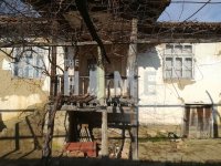 Къща, Област Варна, село Комунари