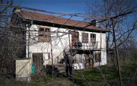 Къща, Област Пазарджик, село Козарско